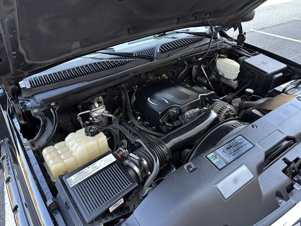 Used 2005 GMC Sierra 3500 SLT image 33