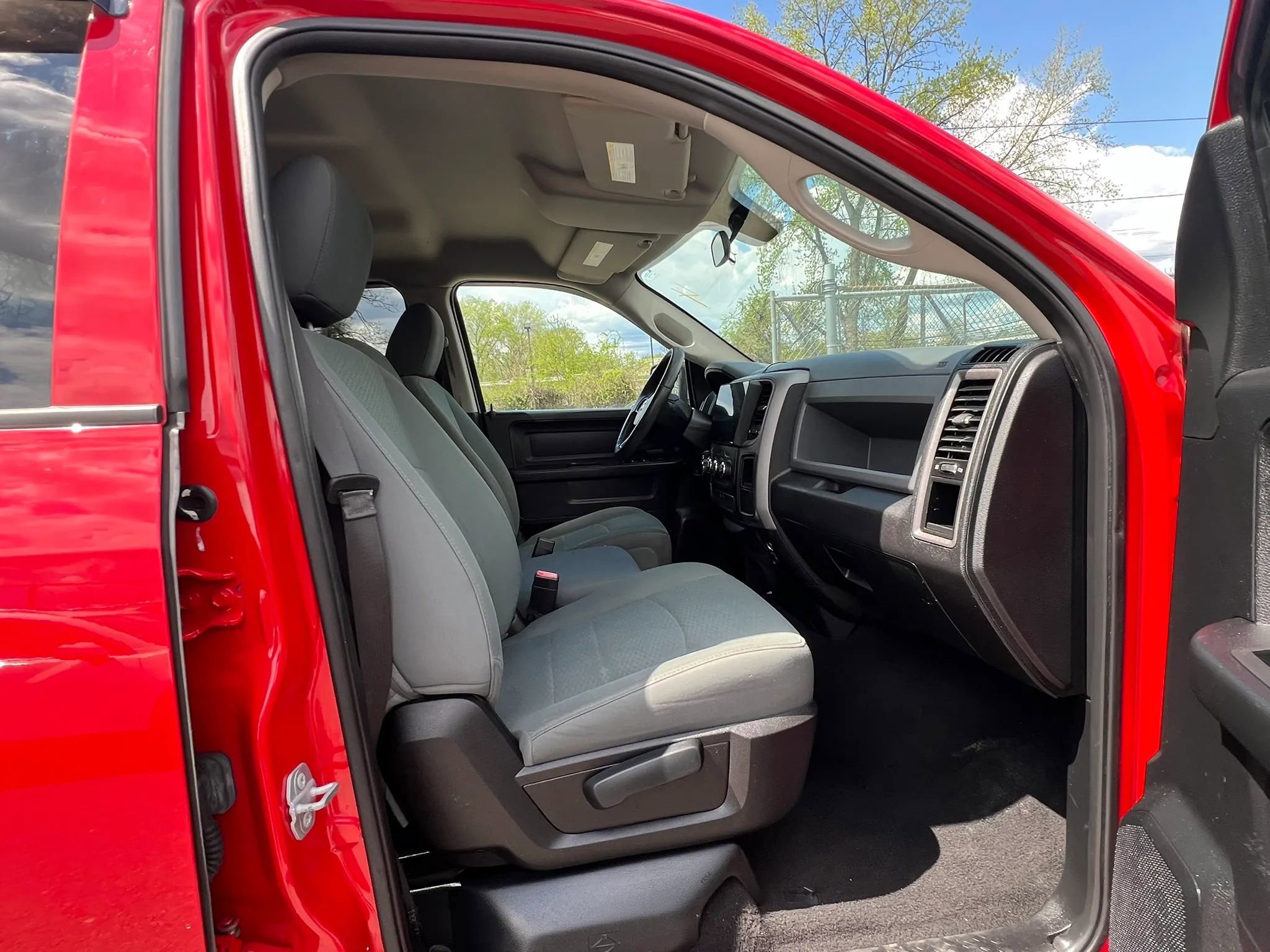 Used 2016 RAM 1500 Express AWD/4WD image 29
