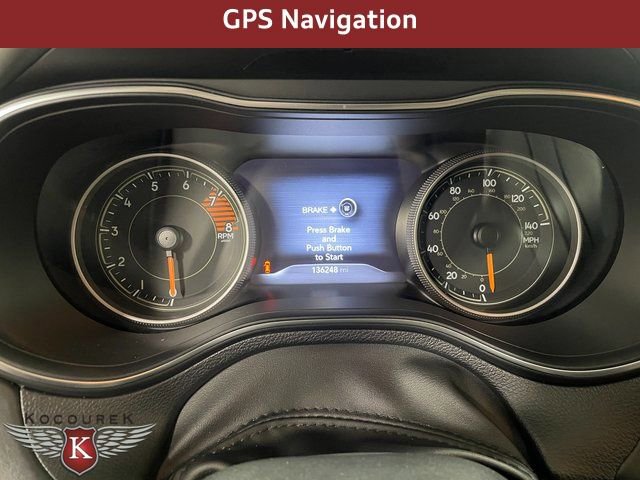 Used 2019 Jeep Cherokee Overland image 16