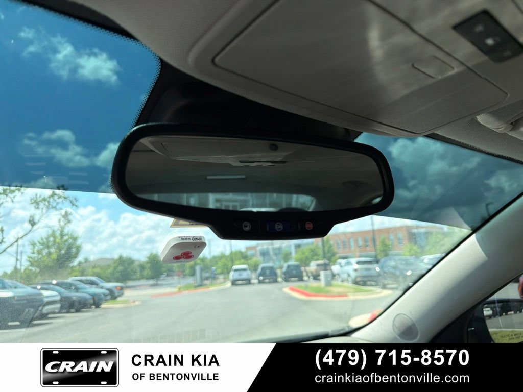 Used 2013 Chevrolet Malibu LT FWD image 26