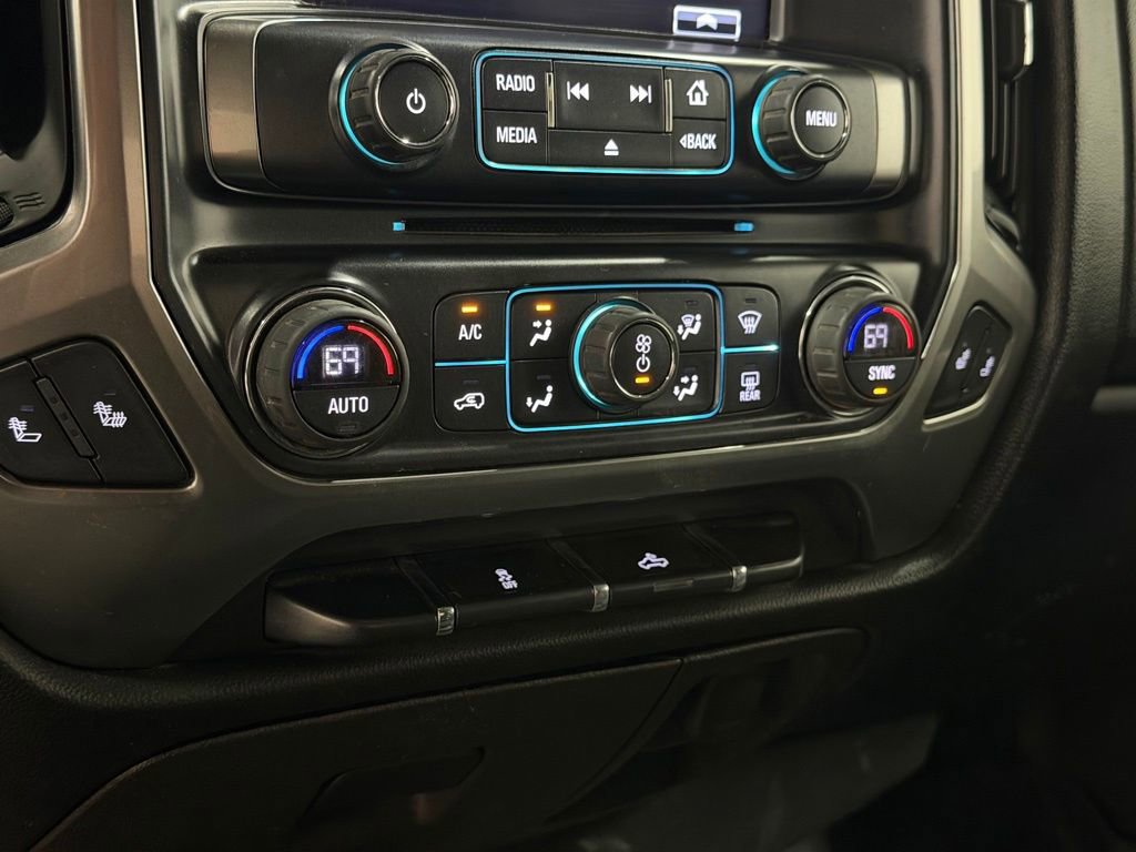 Used 2017 Chevrolet Silverado 1500 LT w/ All Star Edition AWD/4WD image 31