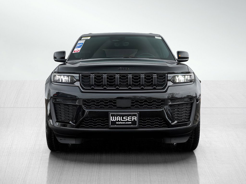 New 2026 Jeep Grand Cherokee Altitude AWD/4WD image 2