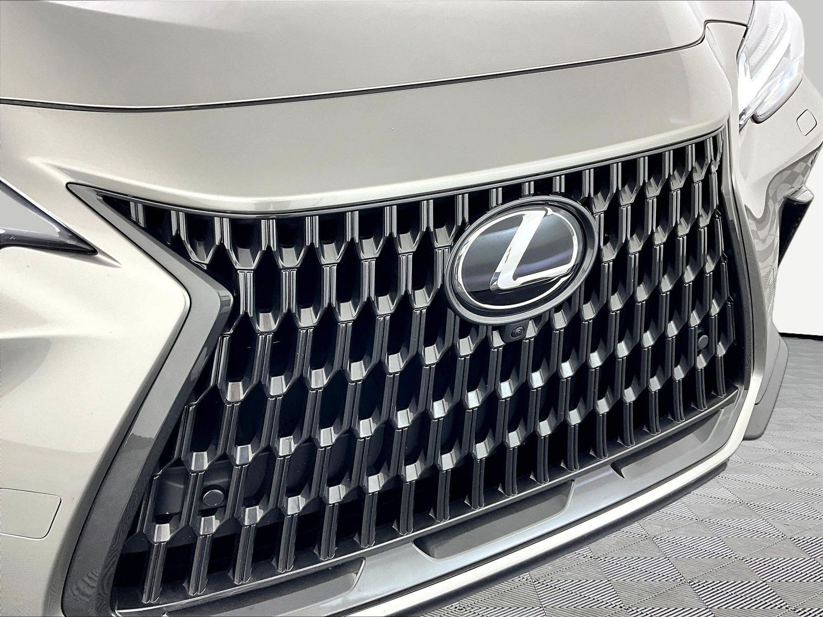 Used 2025 Lexus NX 350 AWD w/ Accessory Package (2T) image 32