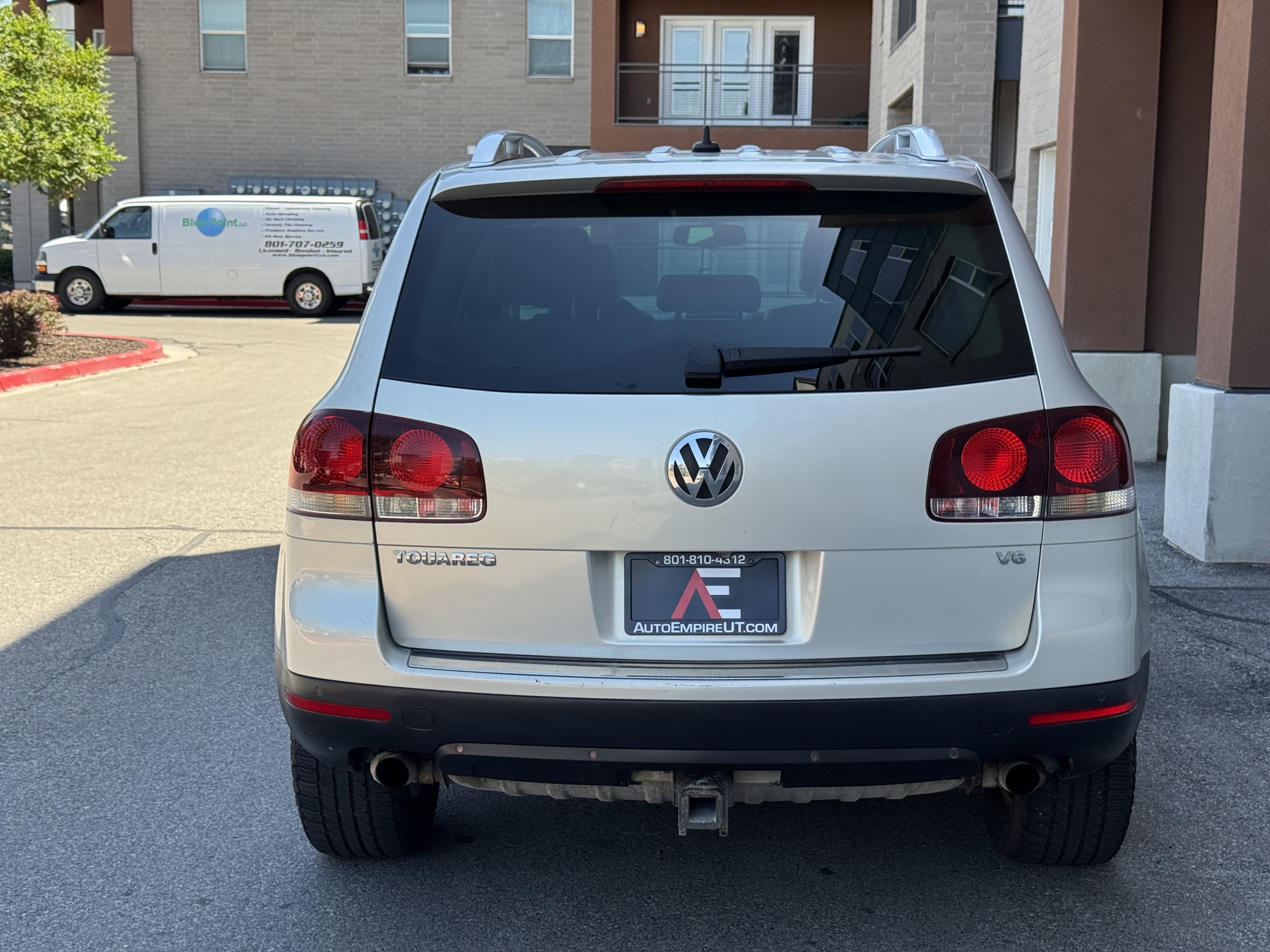 Used 2008 Volkswagen Touareg V6 AWD/4WD image 4
