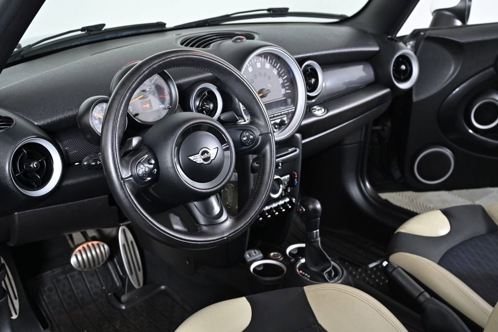 Used 2015 MINI Cooper S image 10