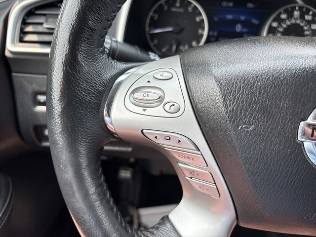 Used 2018 Nissan Murano SV AWD/4WD image 11