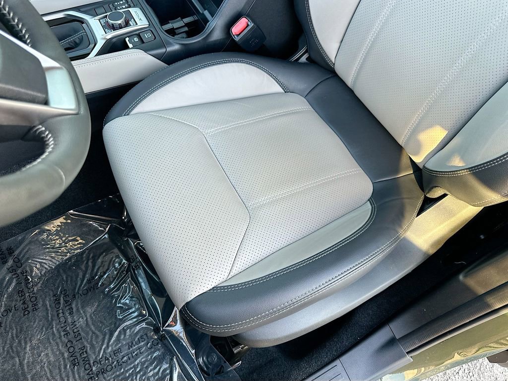 Used 2024 Subaru Forester Limited image 20