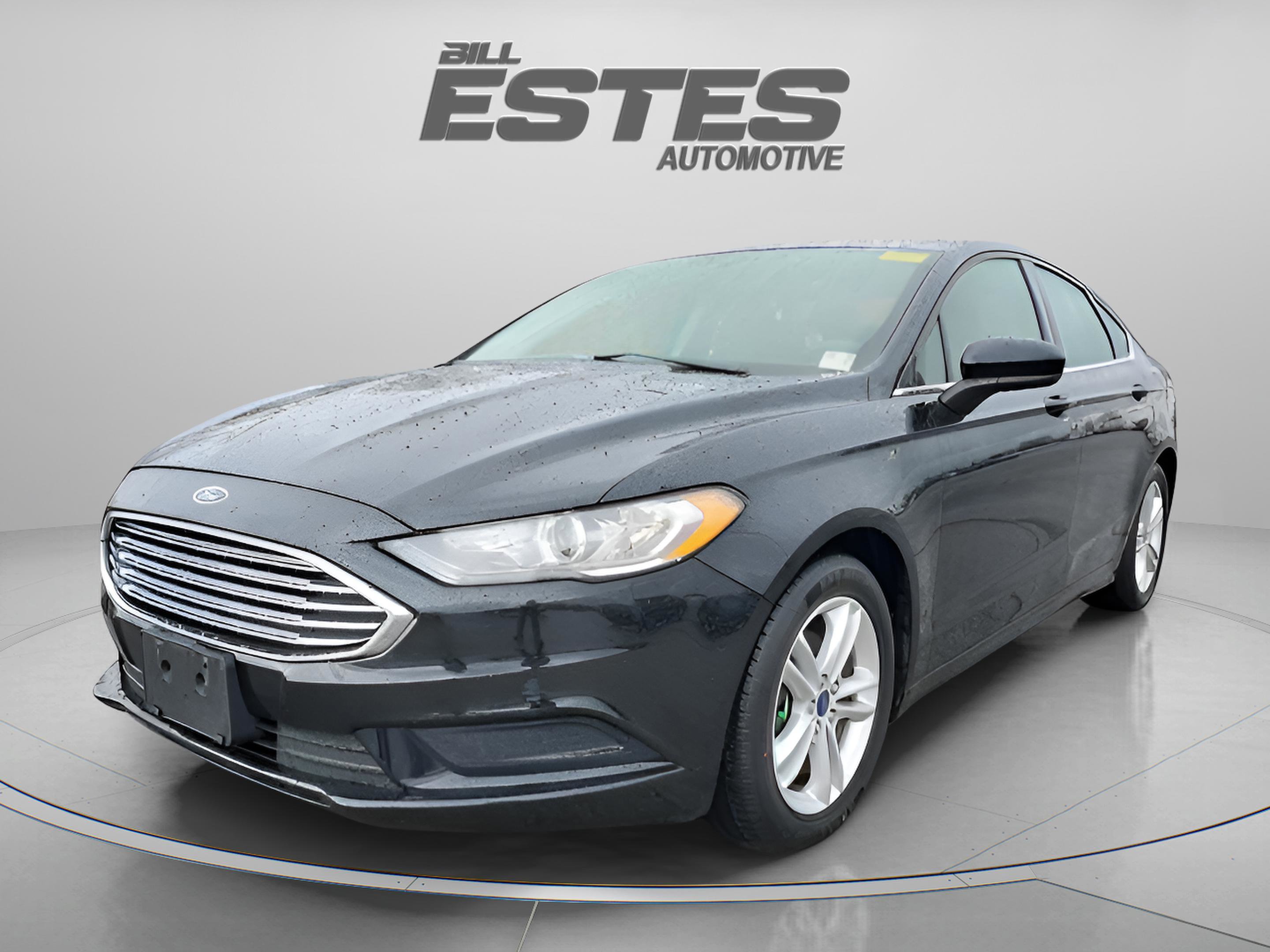 Used 2018 Ford Fusion SE w/ Fusion SE Technology Package FWD image 1