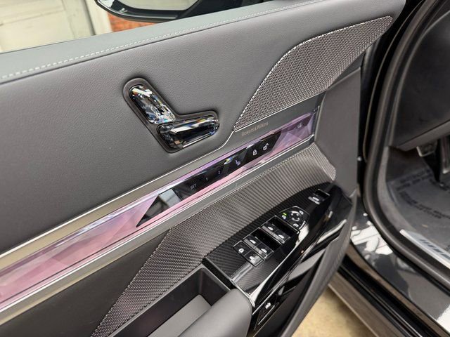 New 2026 BMW i7 eDrive50 image 11
