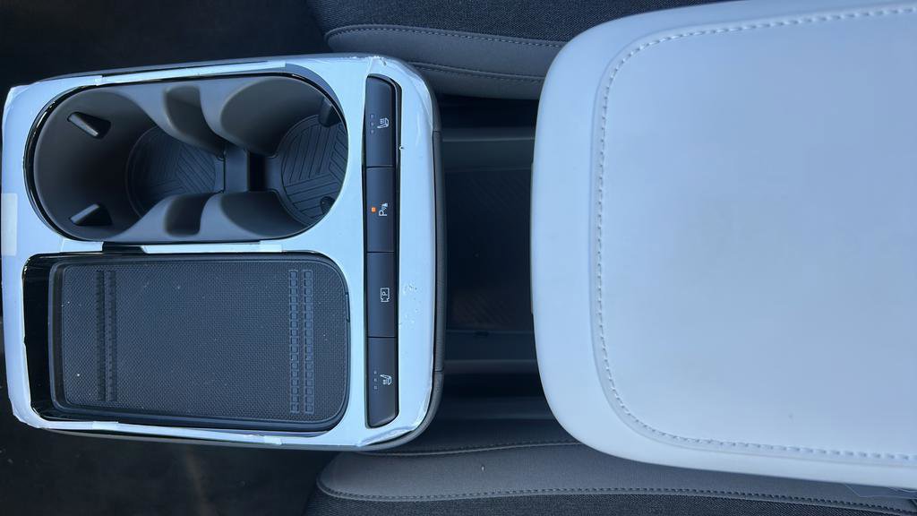 Certified 2025 Hyundai Ioniq 5 SE image 24