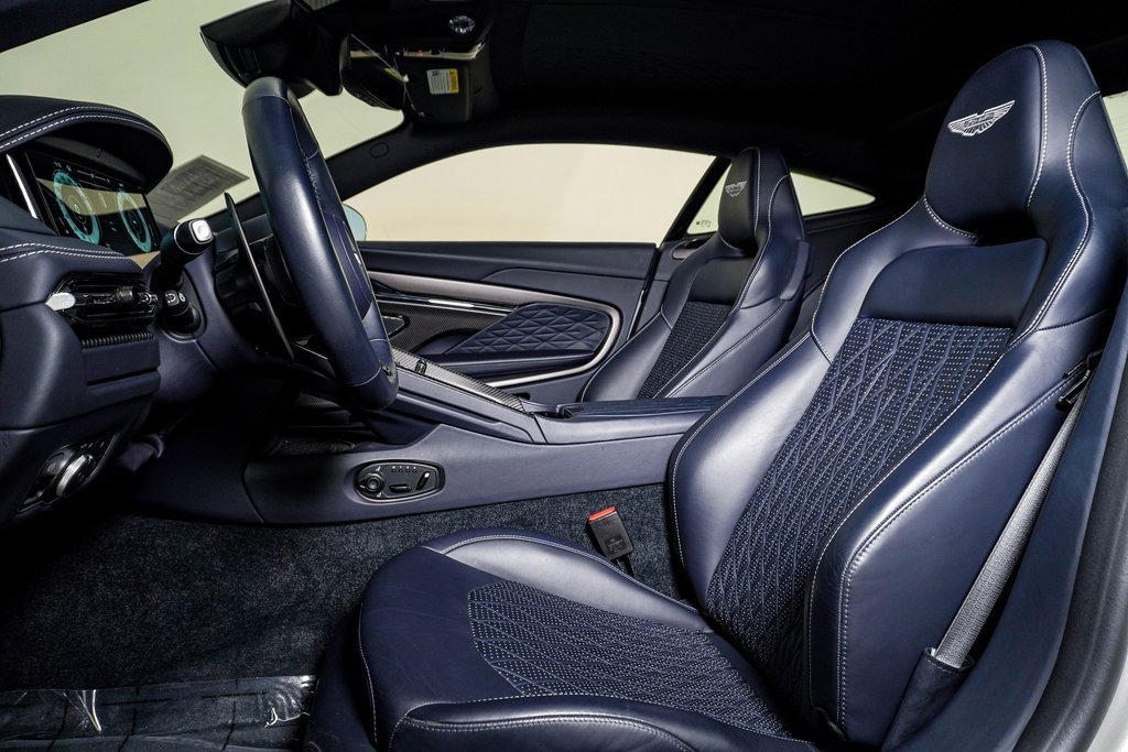 Used 2024 Aston Martin DB12 Coupe image 20