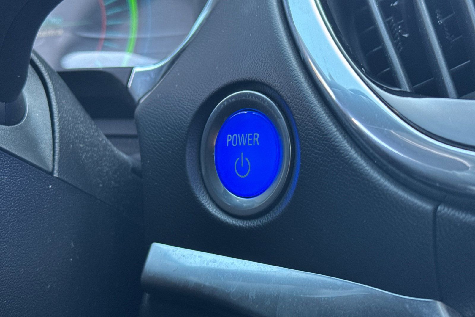 Used 2017 Chevrolet Volt Premier w/ Driver Confidence II Package image 34