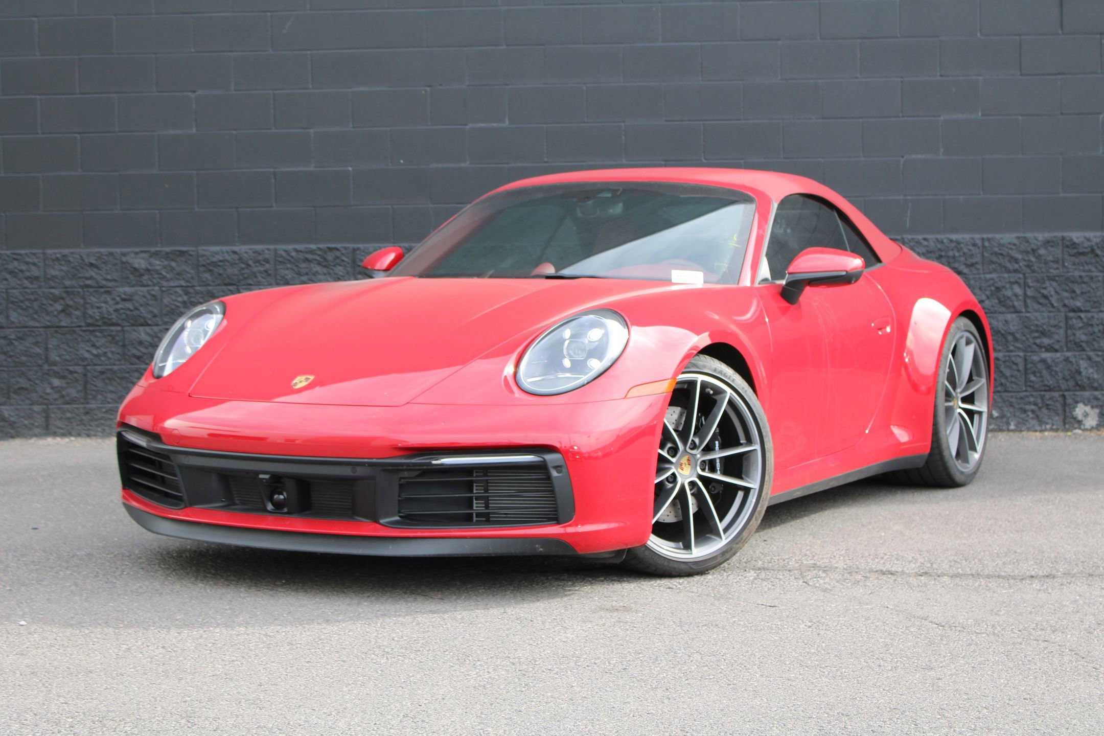 Used 2020 Porsche 911 Carrera 4S image 1
