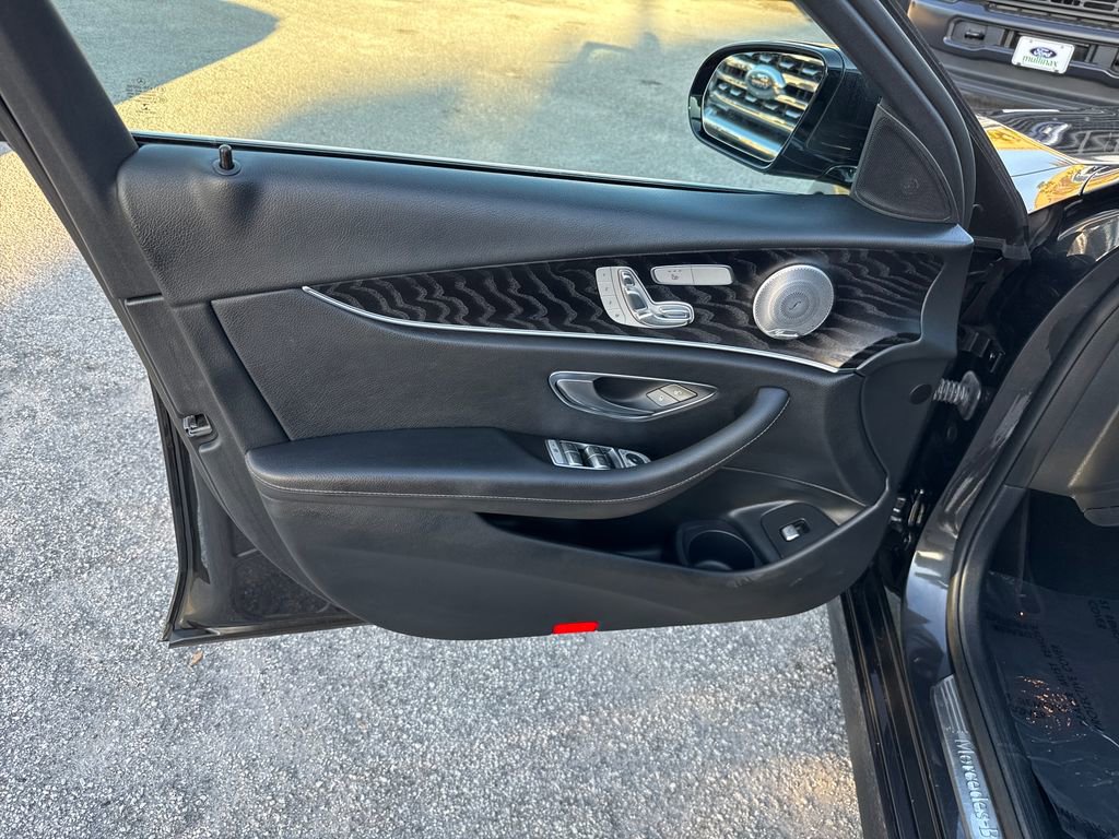Used 2021 Mercedes-Benz E 350 Sedan image 13