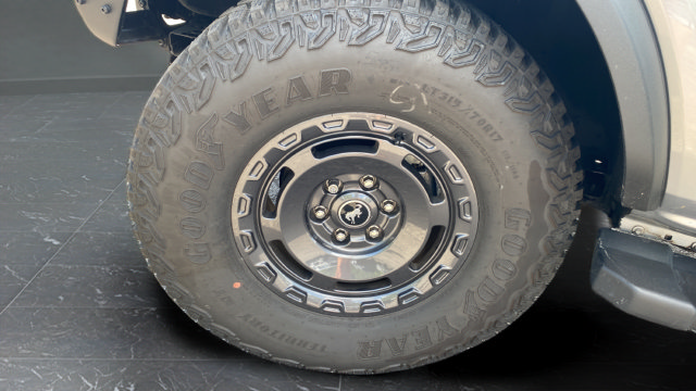 Used 2024 Ford Bronco Outer Banks AWD/4WD image 31