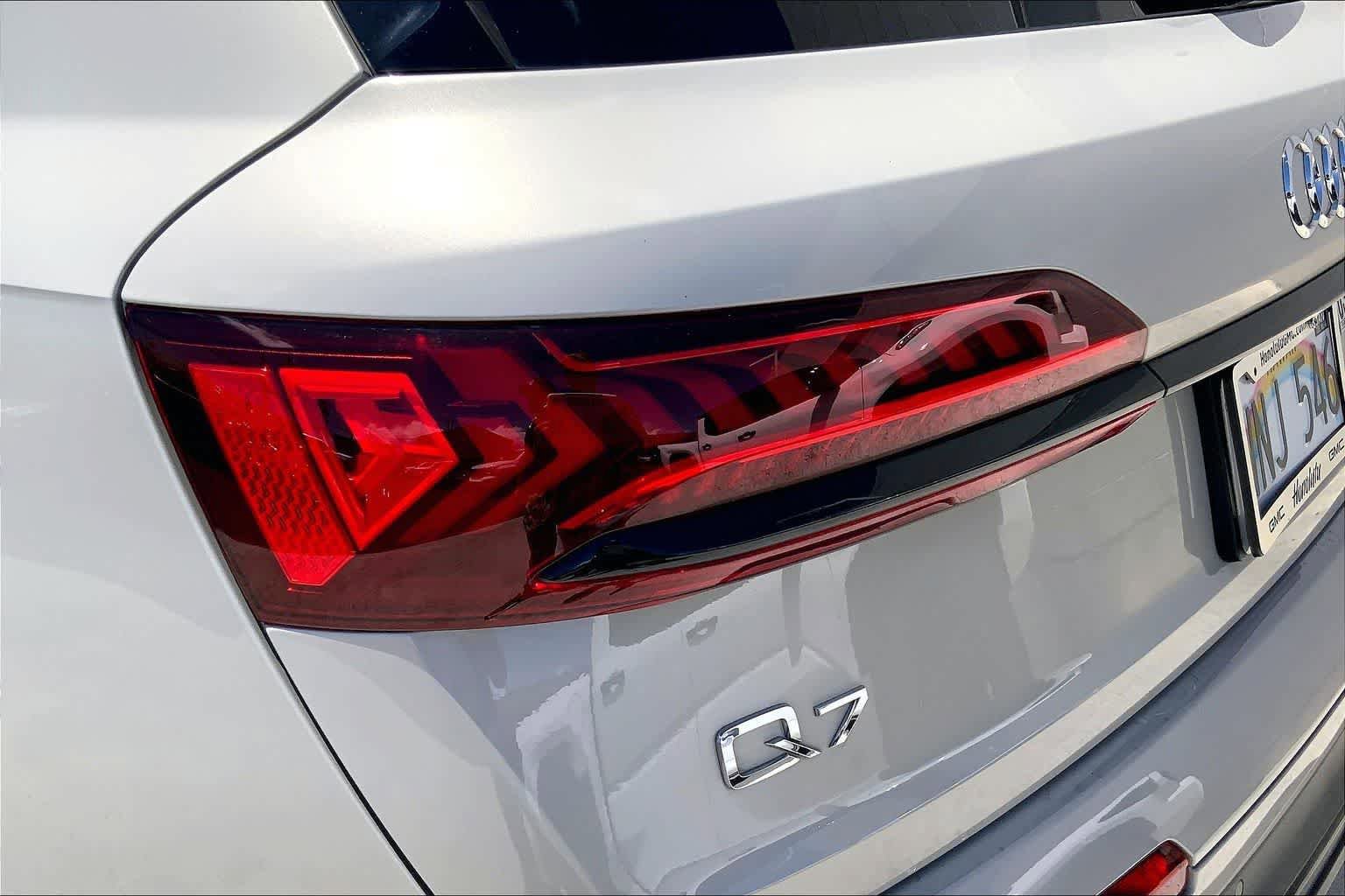 Used 2022 Audi Q7 Premium Plus w/ Premium Plus Package image 32