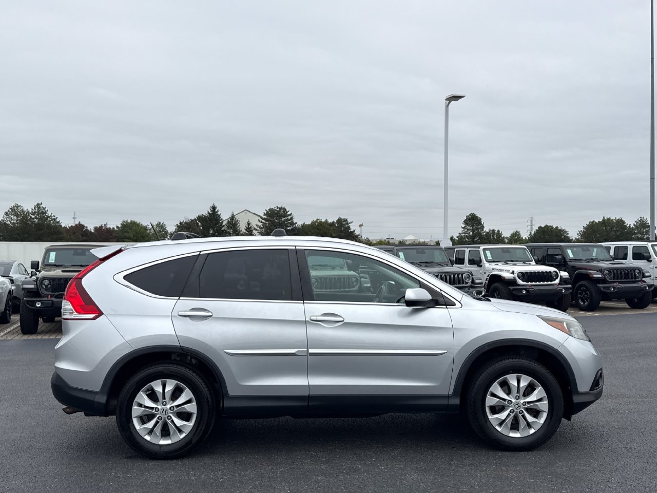 Used 2014 Honda CR-V EX-L image 2