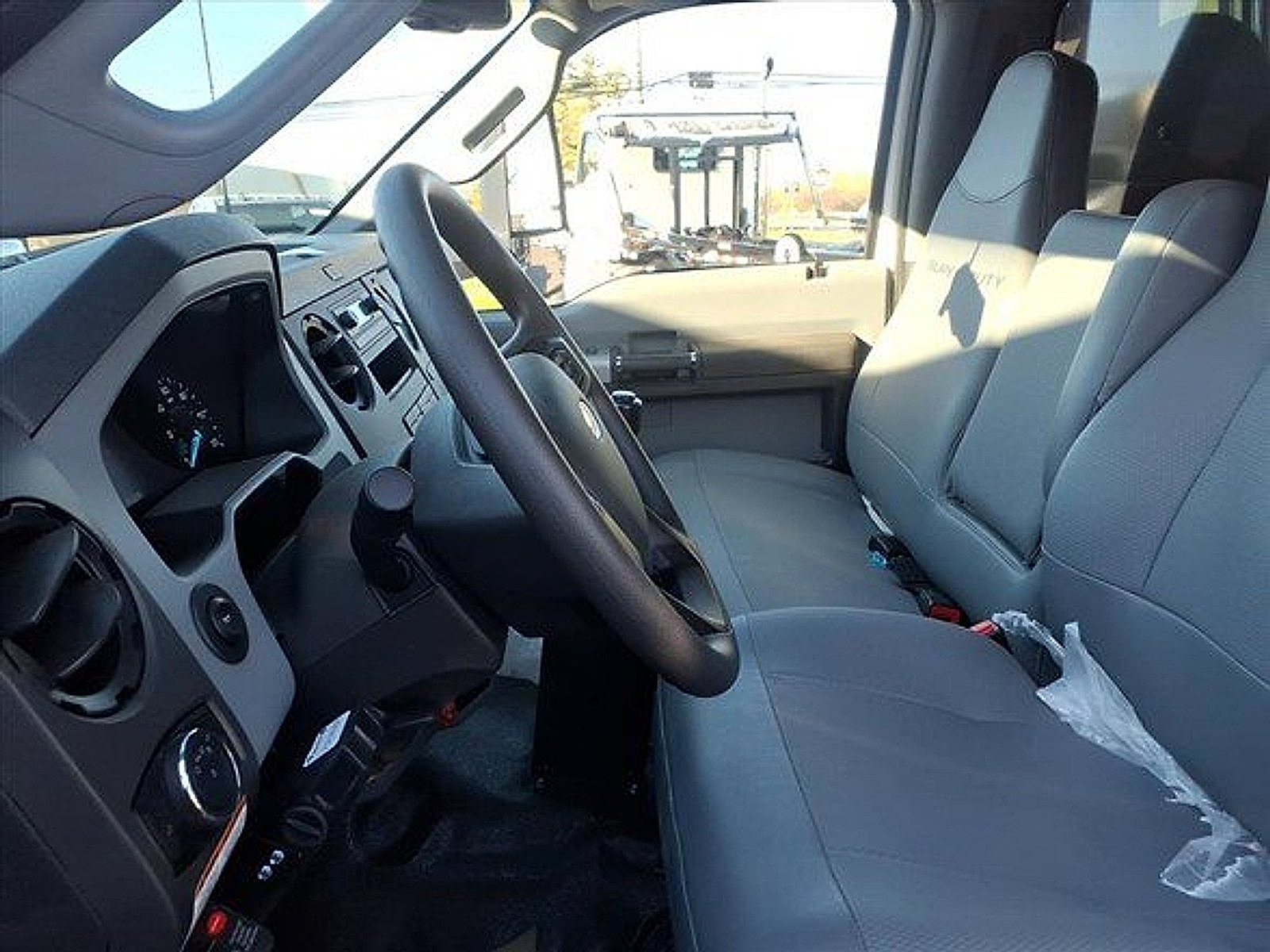 New 2027 Ford F750 2WD Regular Cab Super Duty image 15
