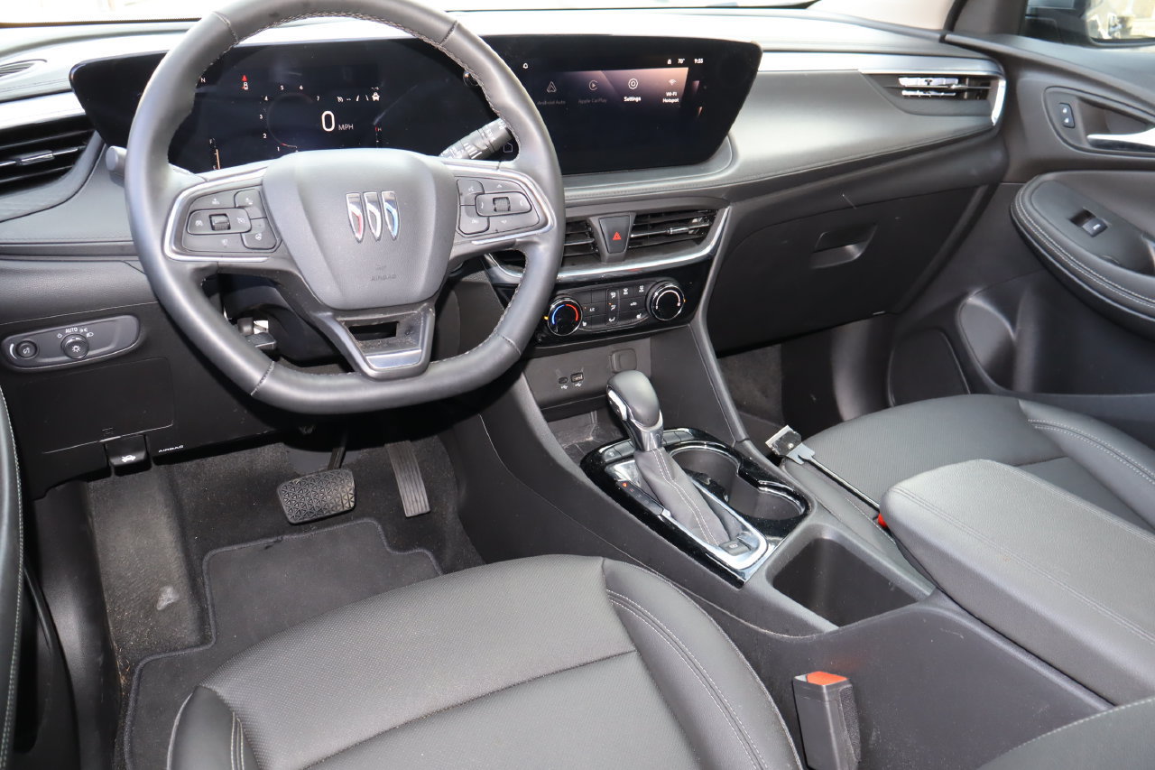 Used 2024 Buick Encore GX Sport Touring w/ Comfort Package FWD image 4