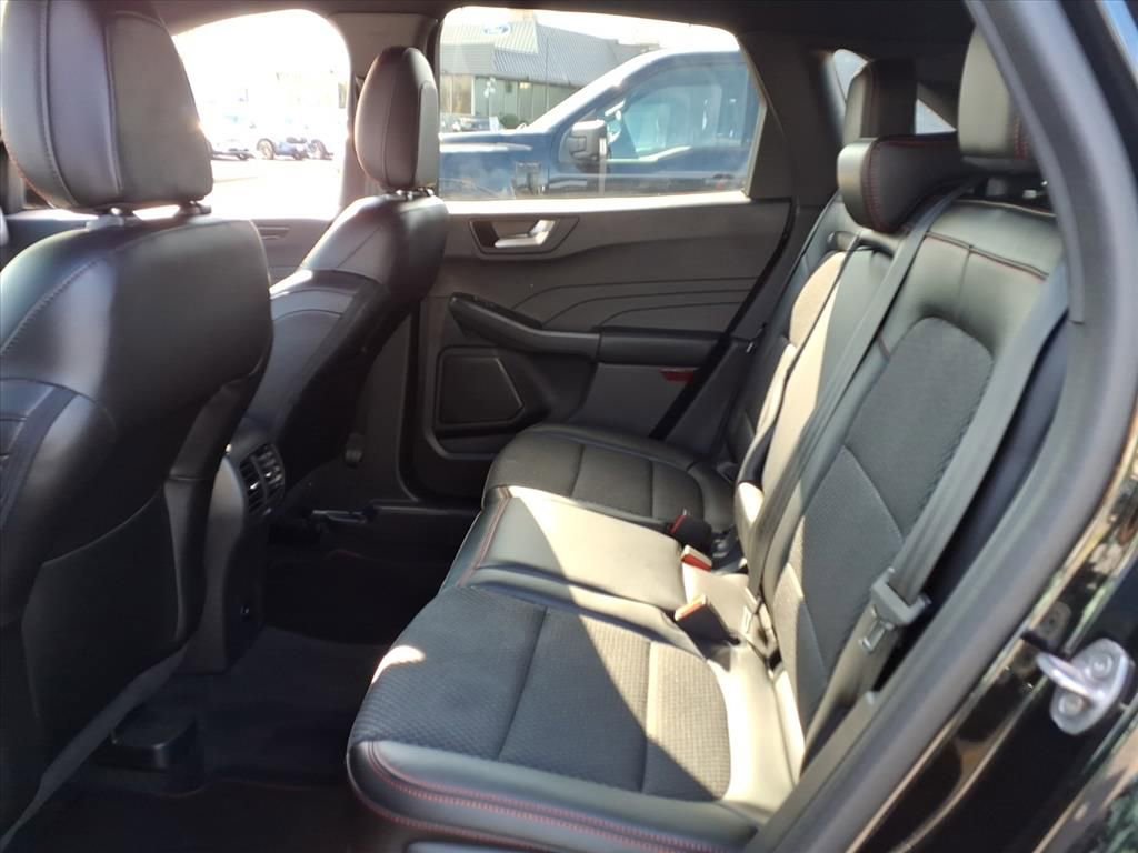 Certified 2023 Ford Escape ST-Line w/ Tech Pack #1 image 16