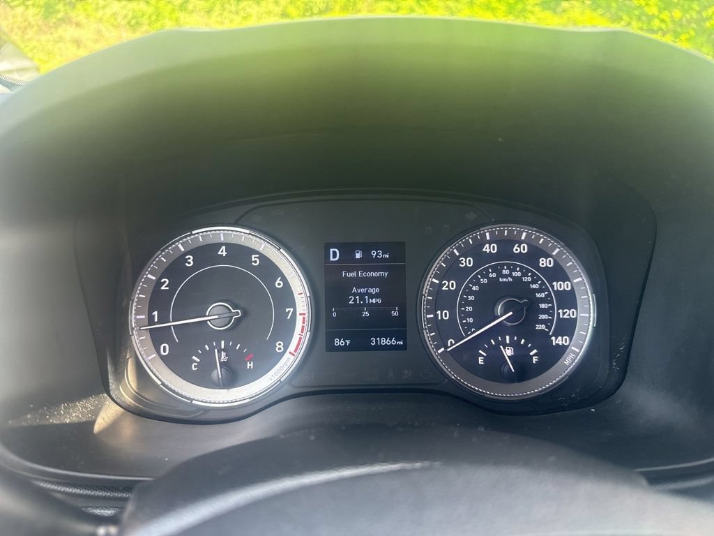 Used 2022 Hyundai Venue Limited FWD image 19