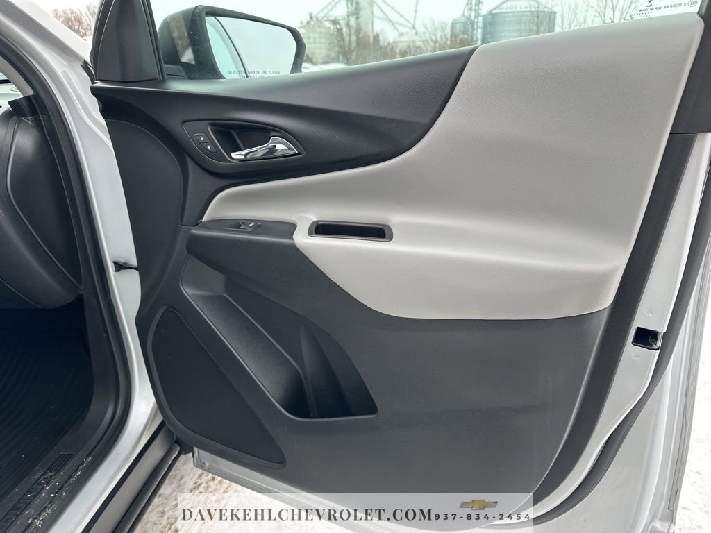 Used 2018 Chevrolet Equinox LS FWD image 19