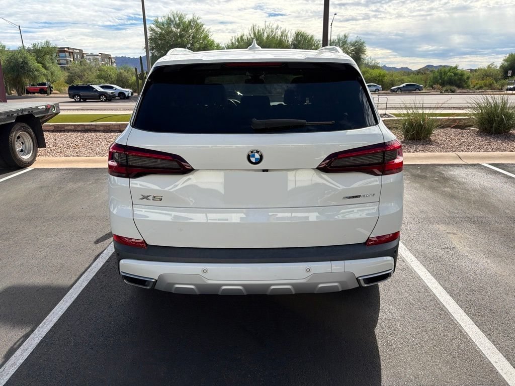 Certified 2022 BMW X5 sDrive40i w/ Premium Package RWD image 5