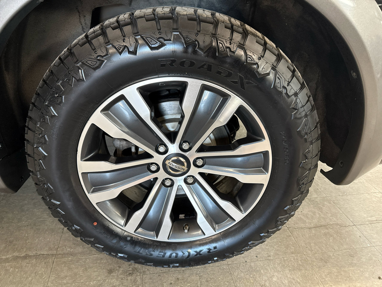 Used 2020 Nissan Armada SL image 67