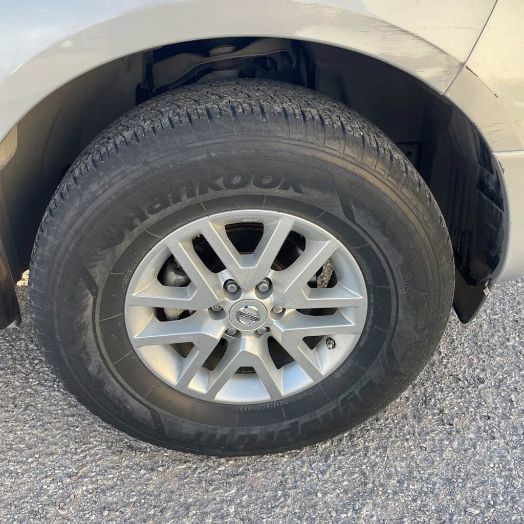 Used 2017 Nissan Frontier SV image 24
