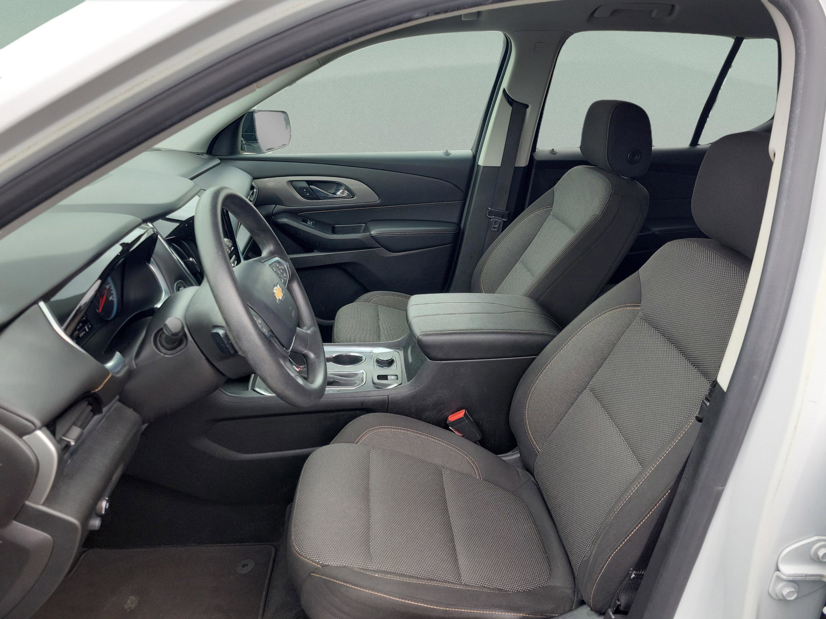 Used 2019 Chevrolet Traverse LS image 9