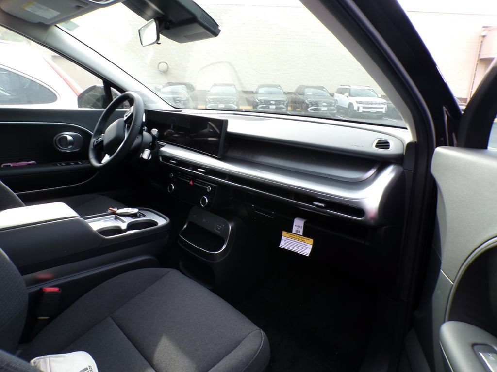New 2026 Hyundai Ioniq 9 SE AWD/4WD image 22
