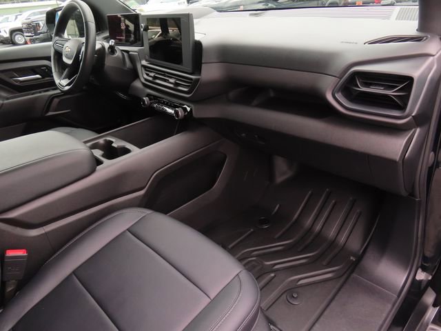 Used 2025 Chevrolet Silverado EV W/T AWD/4WD image 40