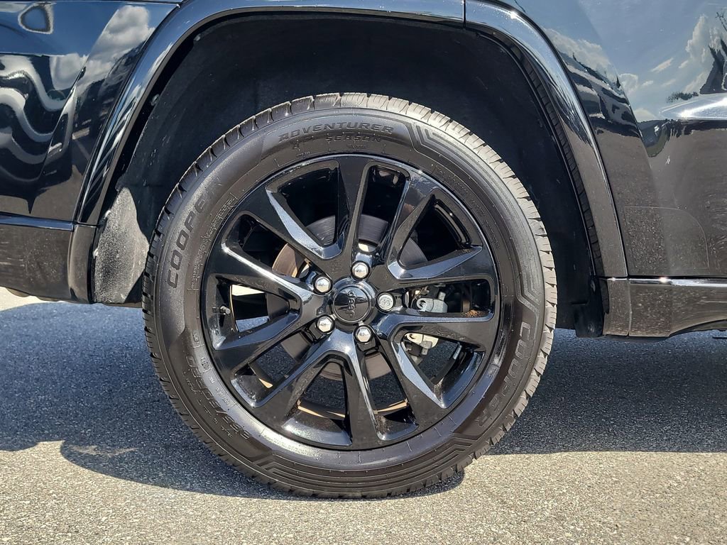 Used 2021 Jeep Grand Cherokee Laredo X RWD image 6