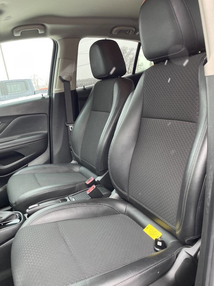 Used 2022 Buick Encore Preferred w/ Safety Package image 6