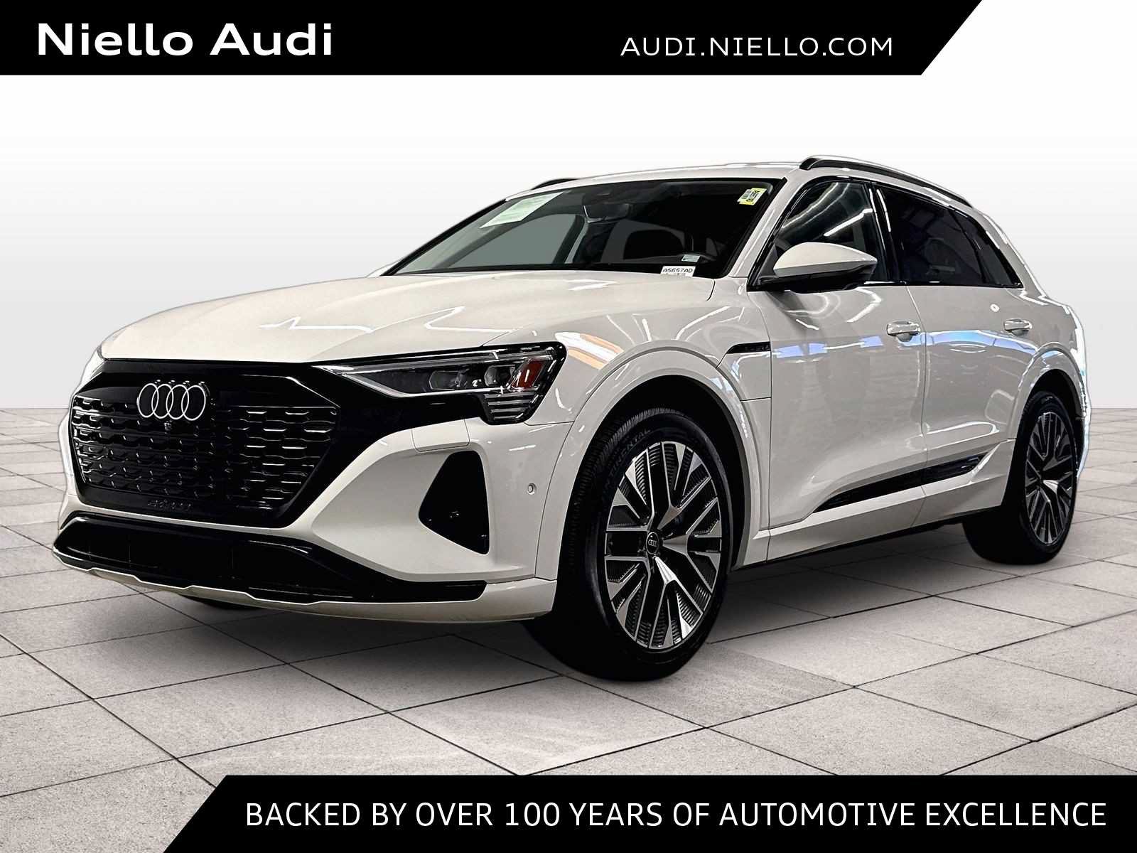 Used 2024 Audi Q8 e-tron Premium Plus AWD/4WD image 1