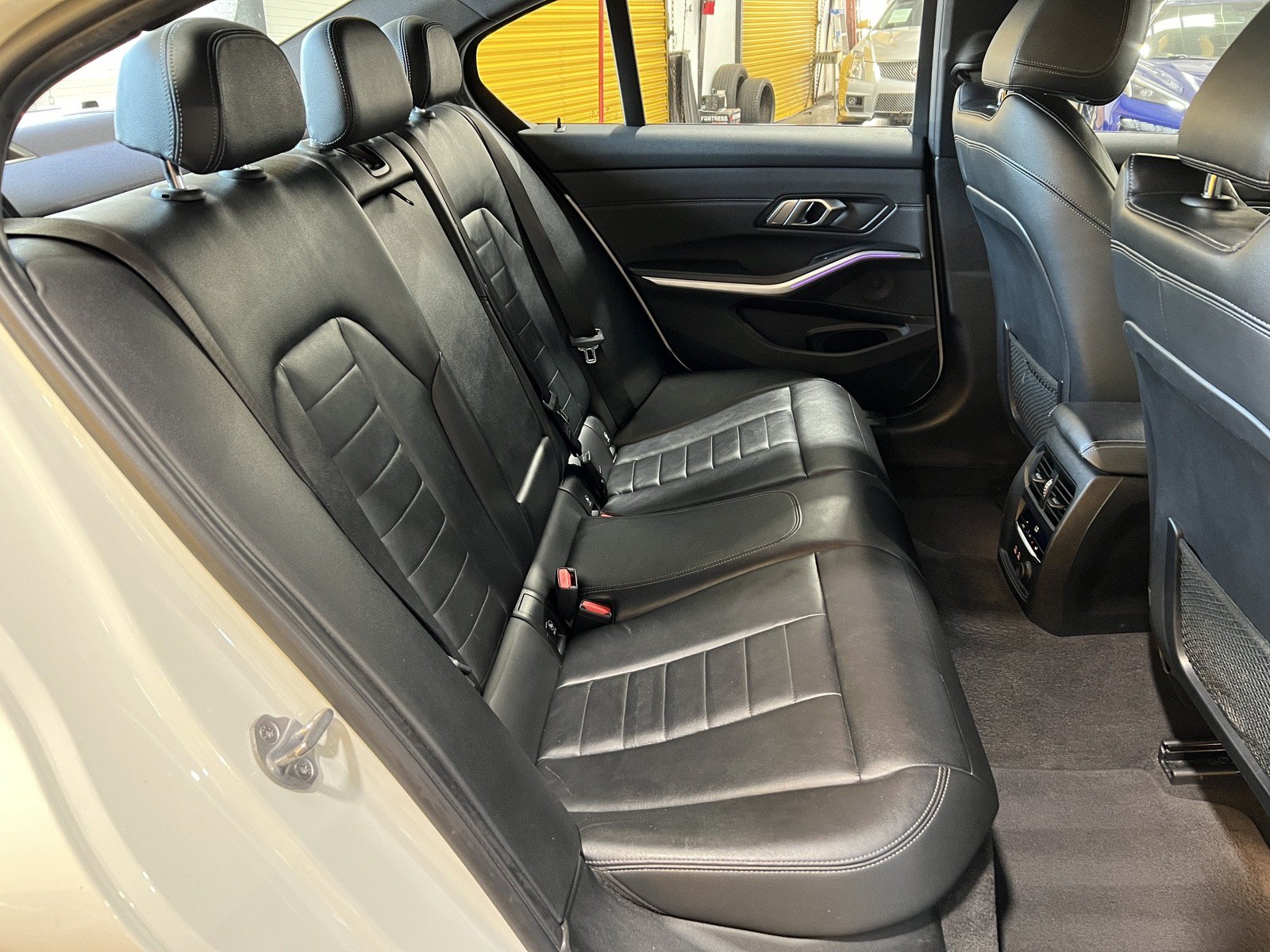 Used 2020 BMW 330i Sedan w/ M Sport Package RWD image 18