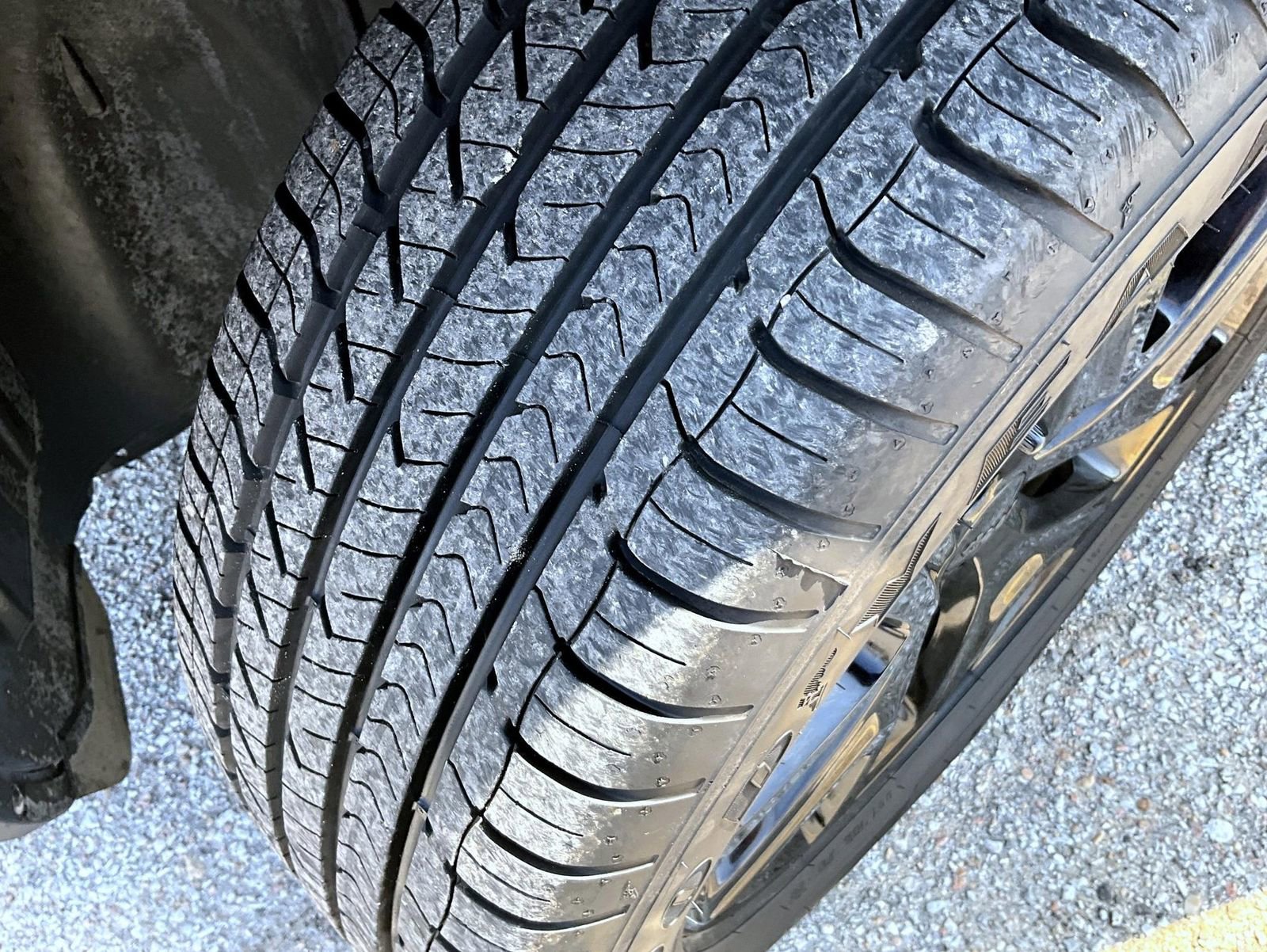 Used 2018 Jeep Renegade Altitude AWD/4WD image 23