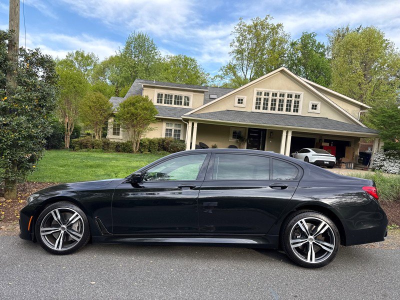 Used 2018 BMW 750i xDrive AWD/4WD image 8