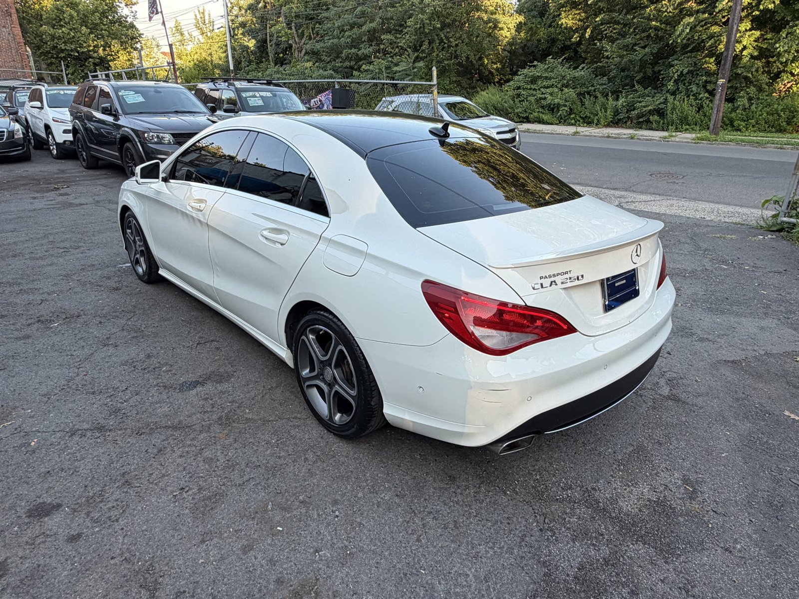 Used 2014 Mercedes-Benz CLA 250 image 9