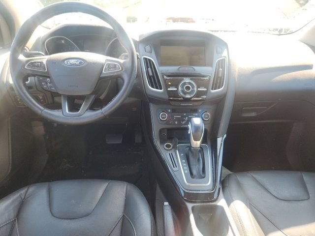 Used 2016 Ford Focus Titanium FWD image 12