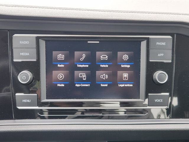 Used 2024 Volkswagen Jetta SE image 14