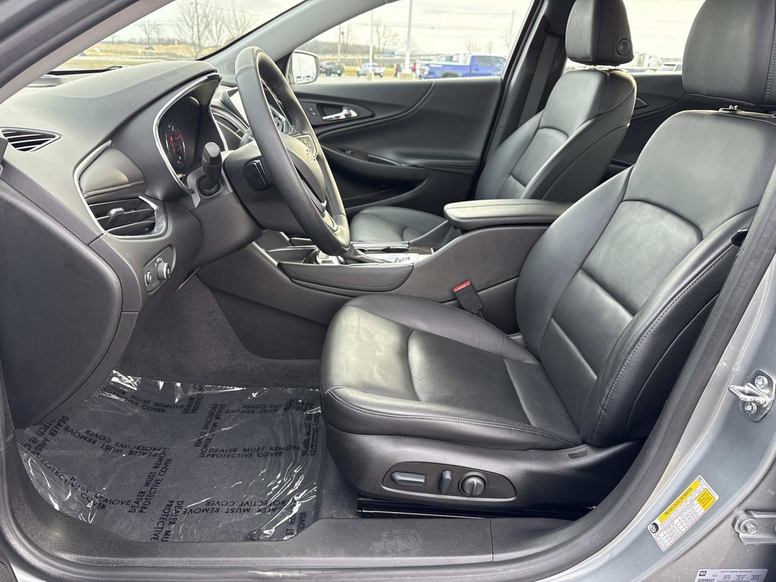 Used 2023 Chevrolet Malibu LT image 23