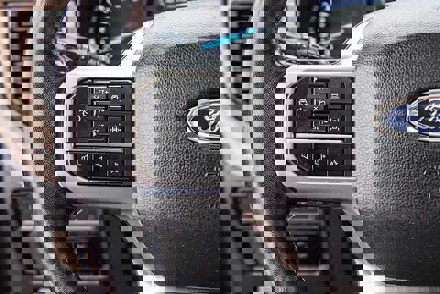 Used 2024 Ford Expedition Limited image 9