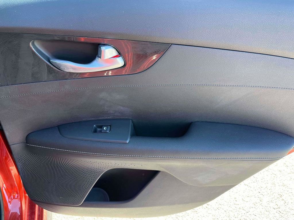 Used 2021 Kia Forte GT-Line w/ GT-Line Premium Package image 7