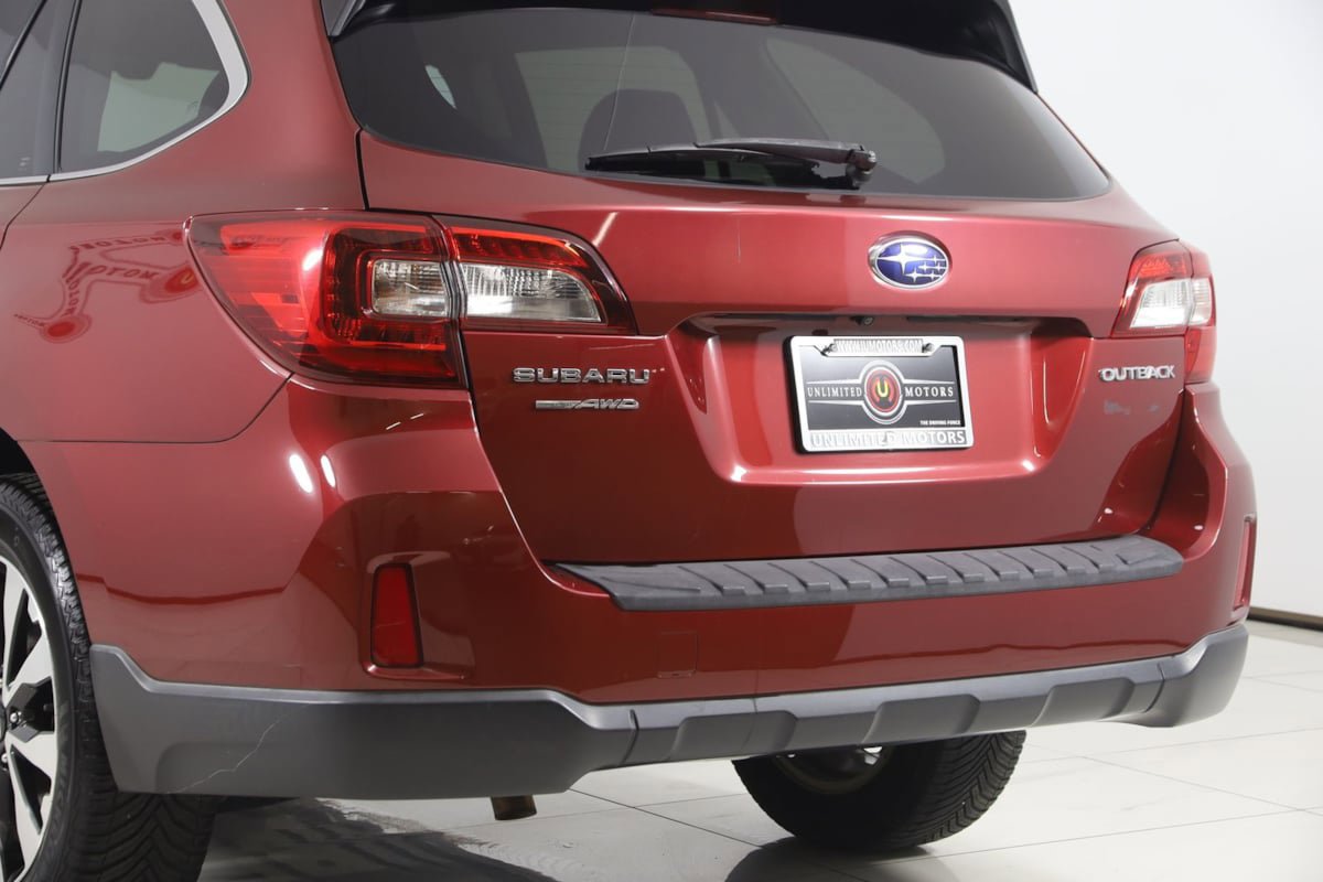 Used 2016 Subaru Outback 2.5i Limited AWD/4WD image 22