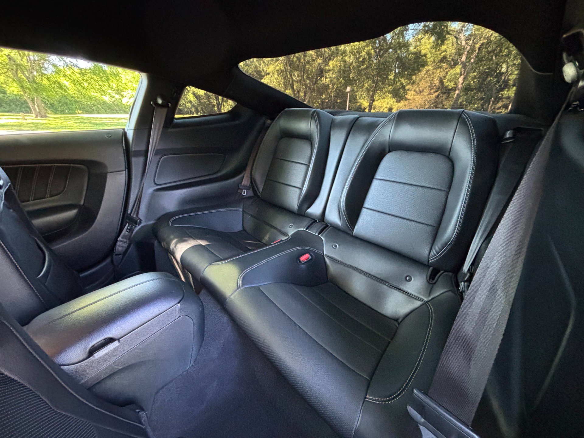 Used 2021 Ford Mustang GT Premium w/ Black Accent Package RWD image 20