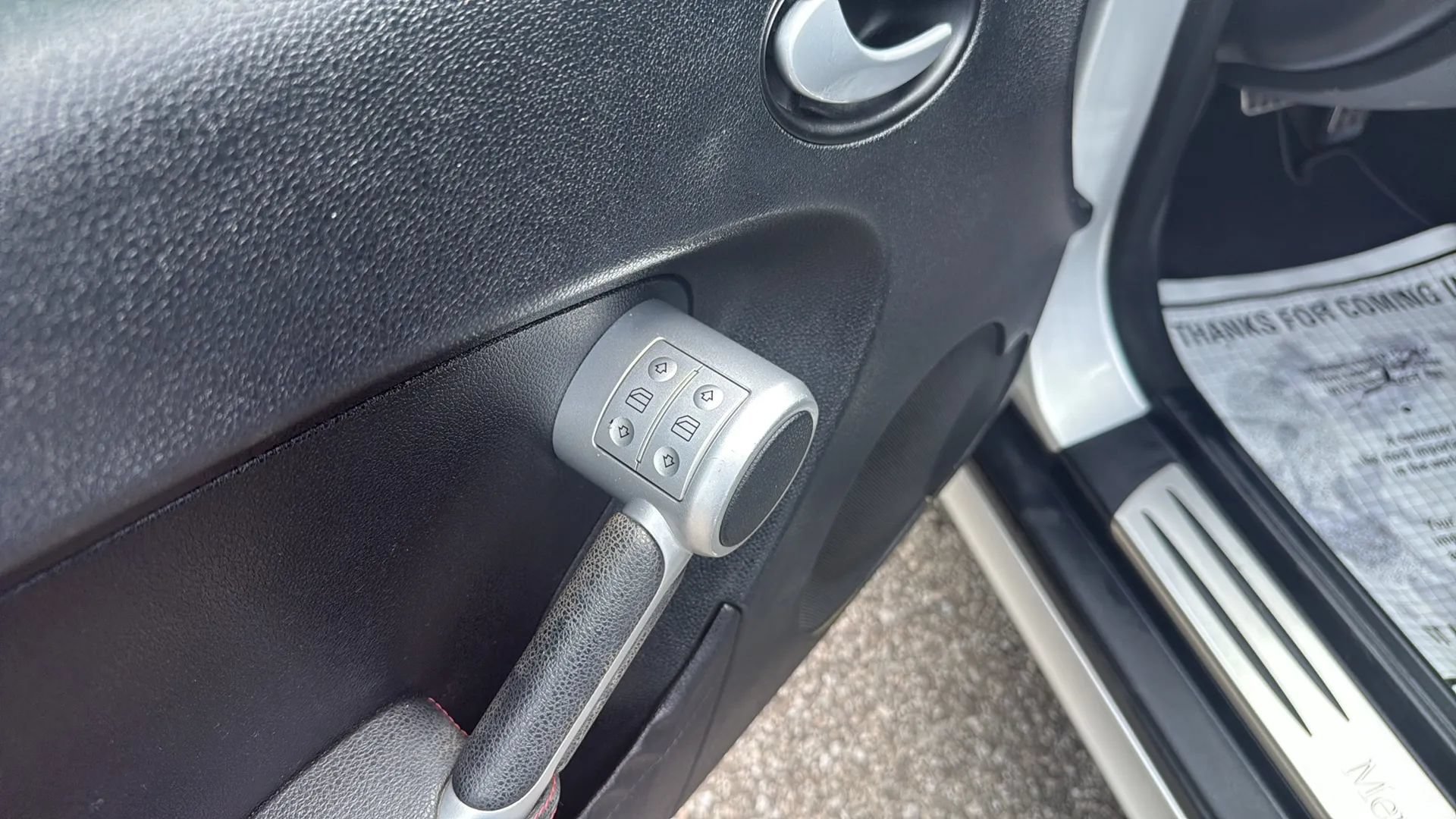 Used 2008 Mercedes-Benz SLK 350 image 12