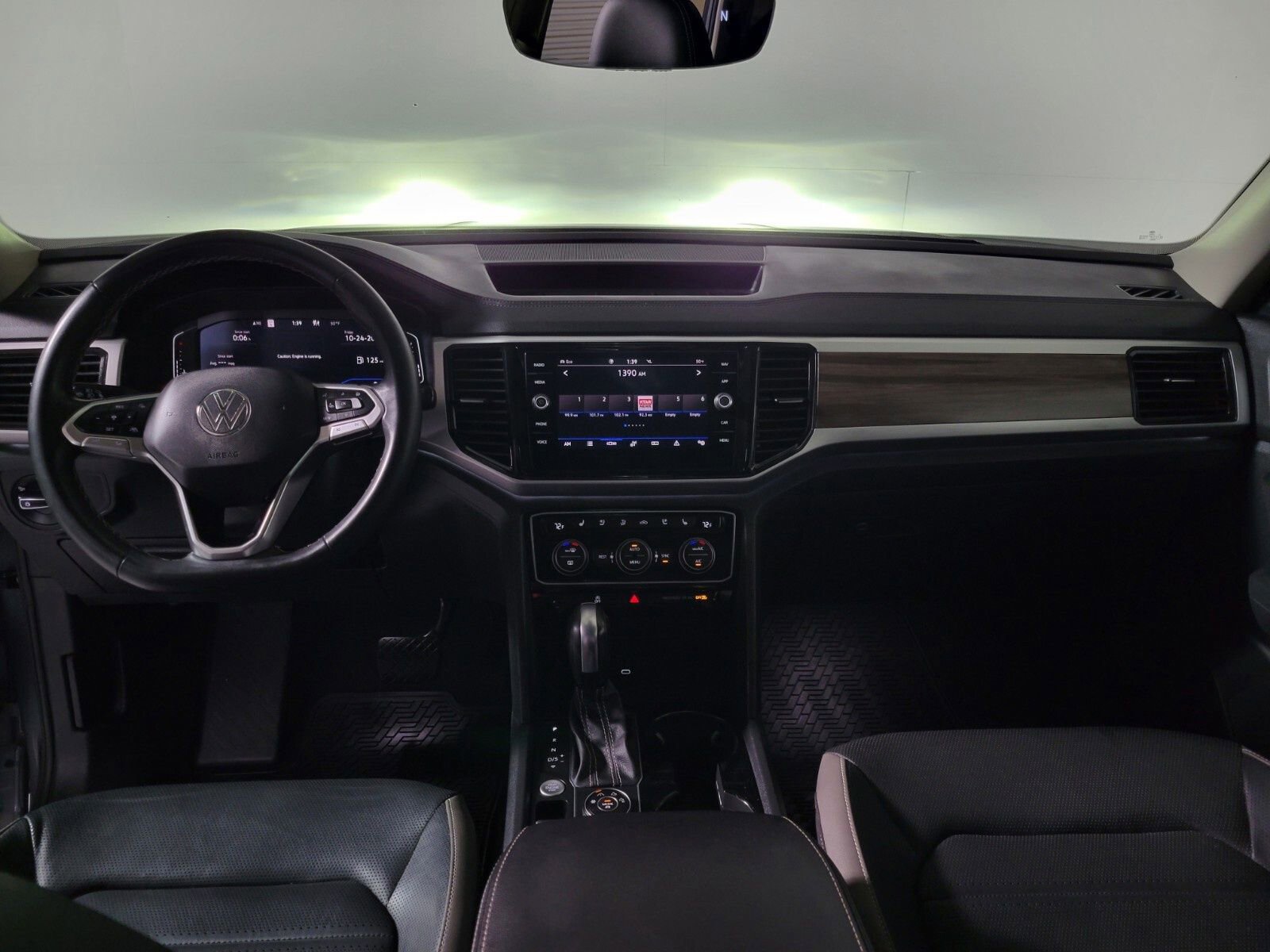 Used 2021 Volkswagen Atlas SEL Premium image 14