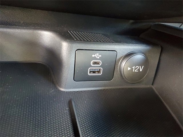 New 2025 Ford Escape ST-Line w/ Equipment Group 301A image 29