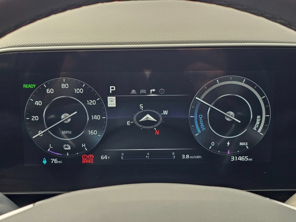 Certified 2023 Kia Niro Wind w/ Wind Preserve Package FWD image 12